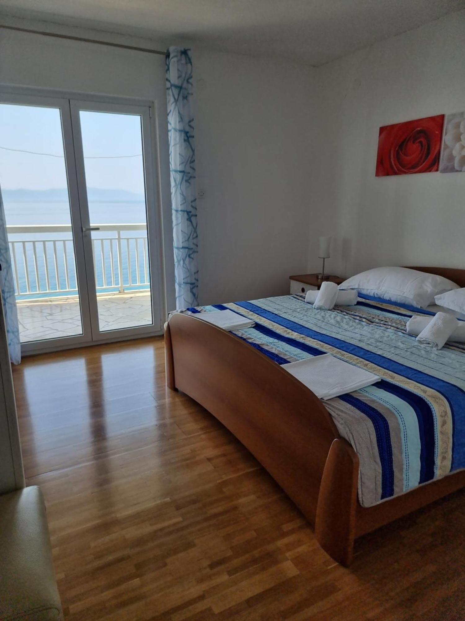Apartmani Anda Živogošće Rom bilde